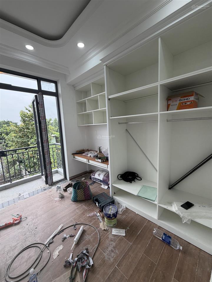 Bán nhà 5 lầu đi bộ ra vạn phúc city