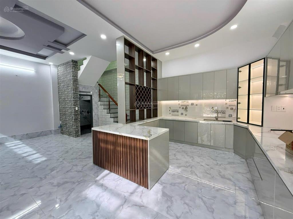 Villa mini 4 tầng ngang khủng 8m, ngay chợ hiệp bình, gigamall