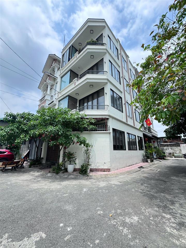 Bán biệt thự mini góc 2 mặt tiền ngang 6,4 mét có thang máy sát vạn phúc city