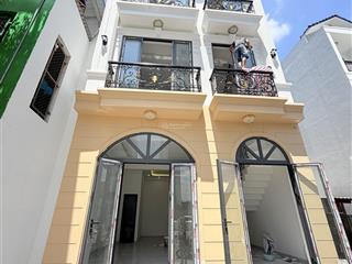 Bán nhà 3 lầu hiệp bình ngang 6 mét đường xe hơi