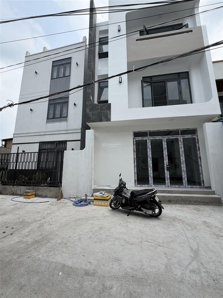 Bán nhà mới 3 lầu ngang (6,4x17m) gần vạn phúc
