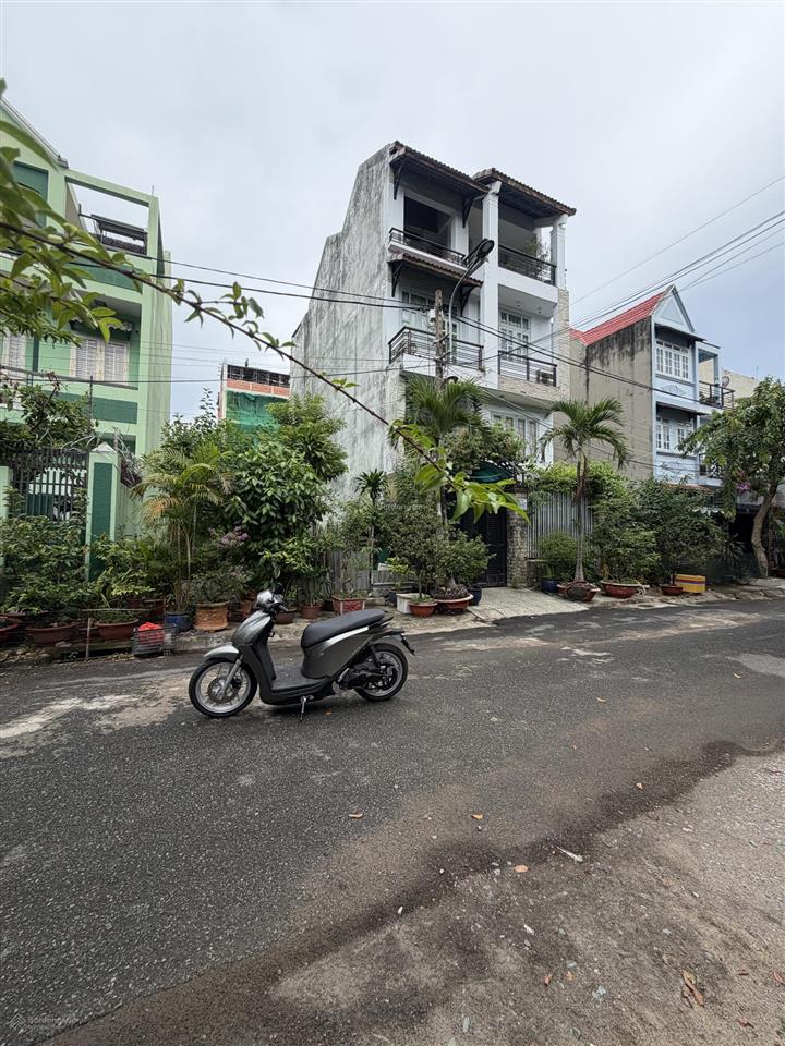 Bán lô đất (6x17,5m) khu thành ủy đường 18
