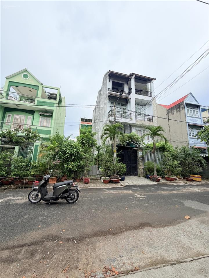 Bán lô đất (6x17,5m) khu thành ủy đường 18