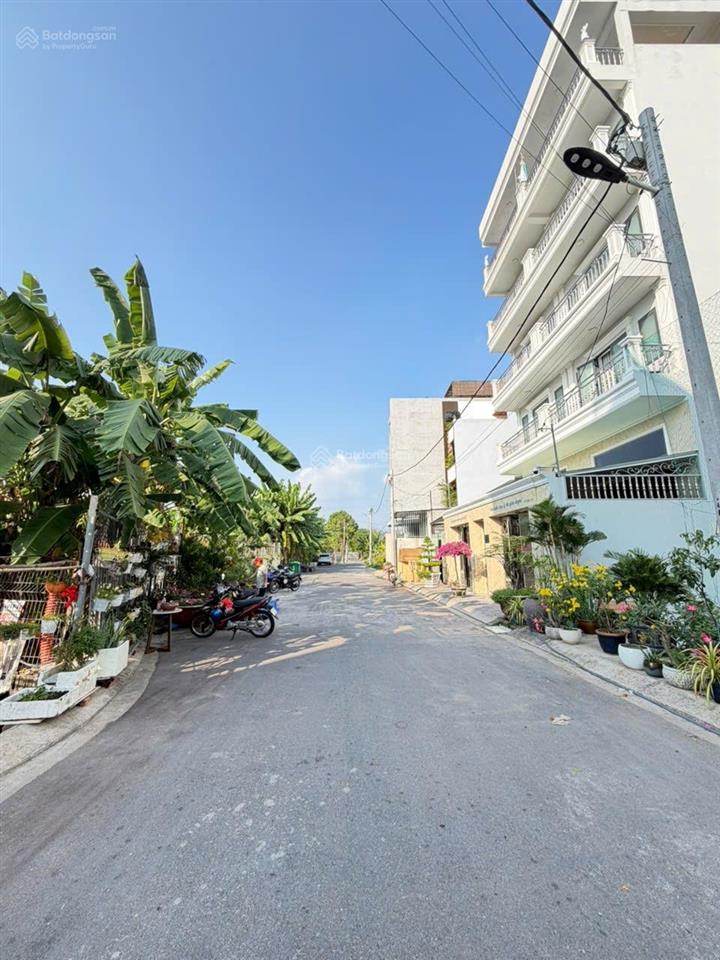 Cực hiếm lô đất view sông sg sát vạn phúc 142m² đường 10 mét