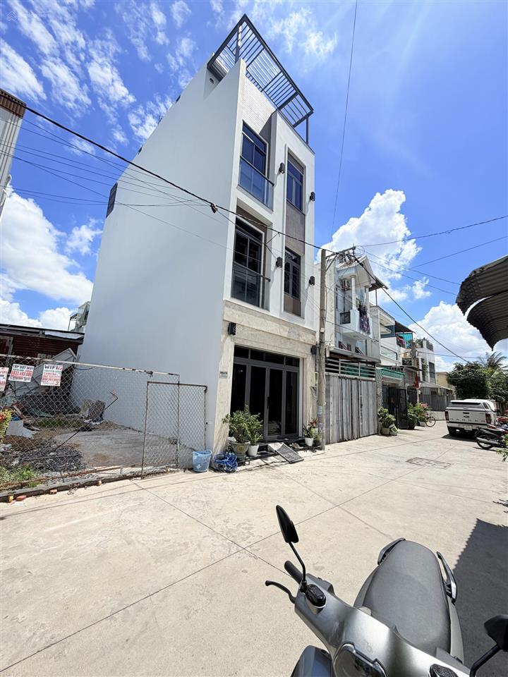 Bán lô đất sát quốc lộ 13 gần khu hồng long