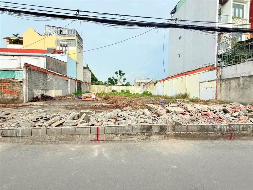 Bán lô đất 156.1m2 đường xe tải, giá 7,3 tỷ, gần khu hồng long
