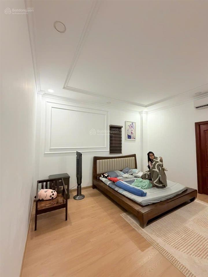 Bán nhà 2 lầu (5x23) hiệp bình thủ đức