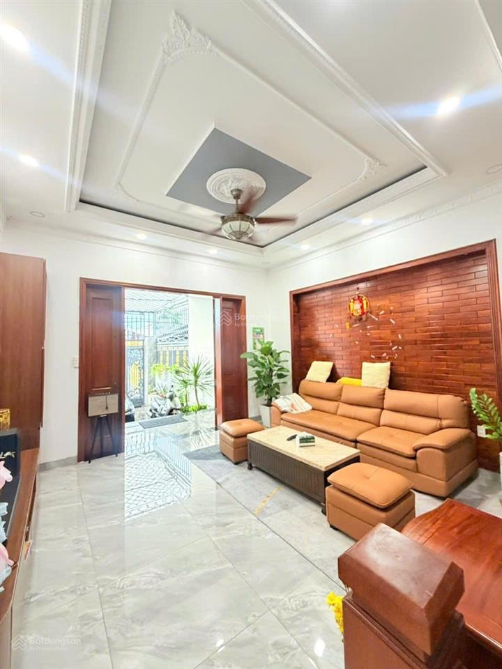 Bán nhà 2 lầu (5x23) hiệp bình thủ đức