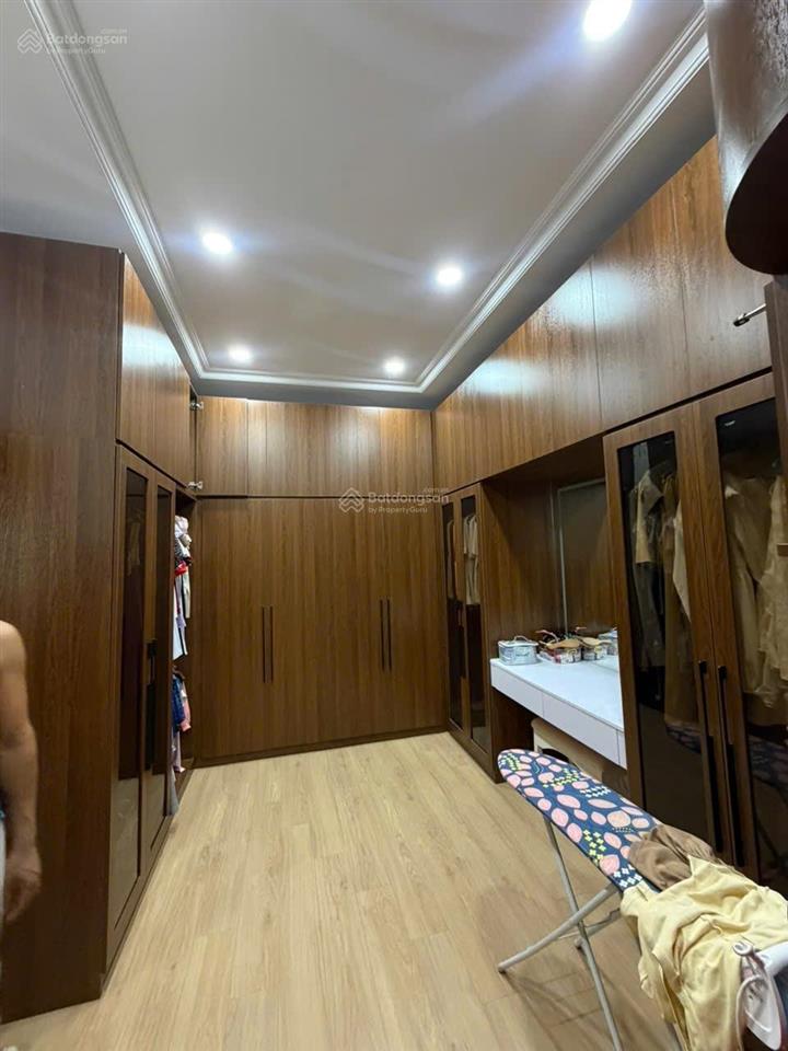Bán nhà 2 lầu (5x23) hiệp bình thủ đức