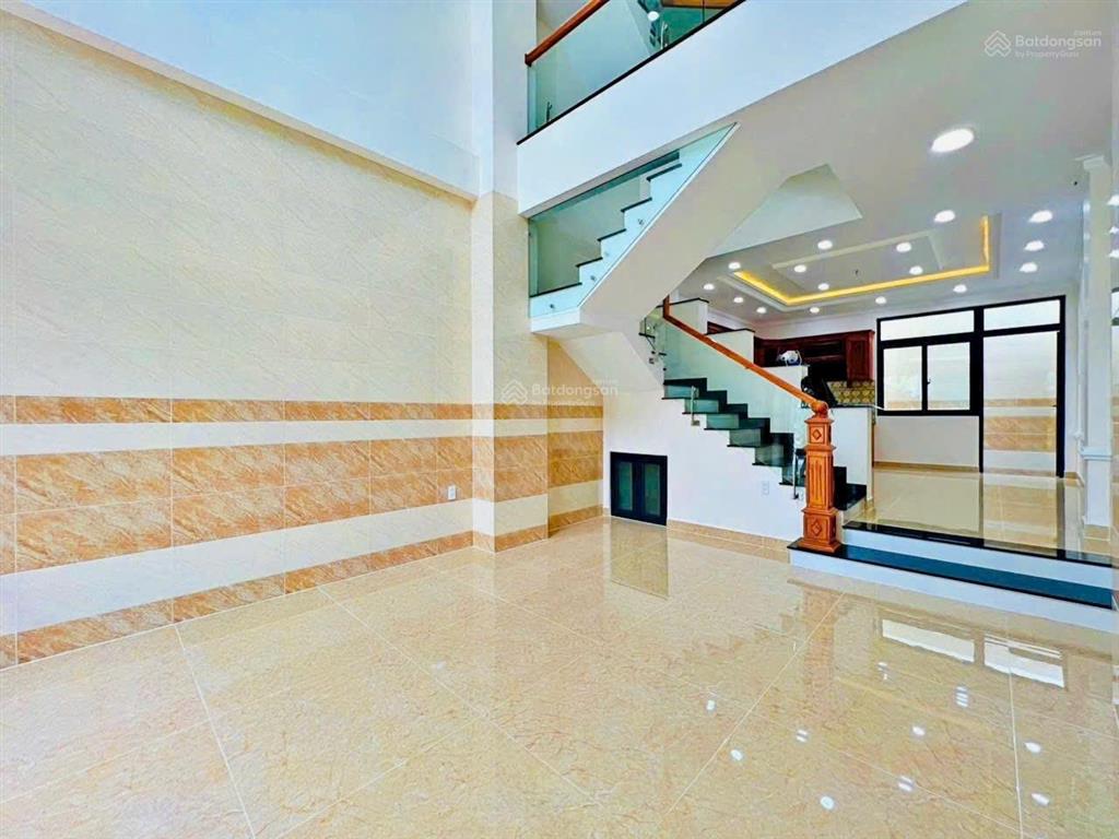 Chính chủ cho thuê nhà mới ngay vạn phúc
