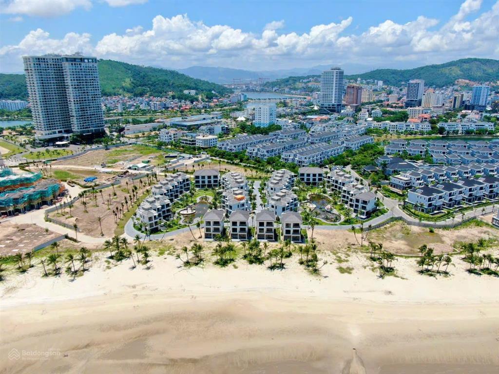 Bán biệt thự grand bay halong villas, chỉ 35 tỷ, 215m2, view đẹp, giá ưu đãi, hạ long, quảng ninh