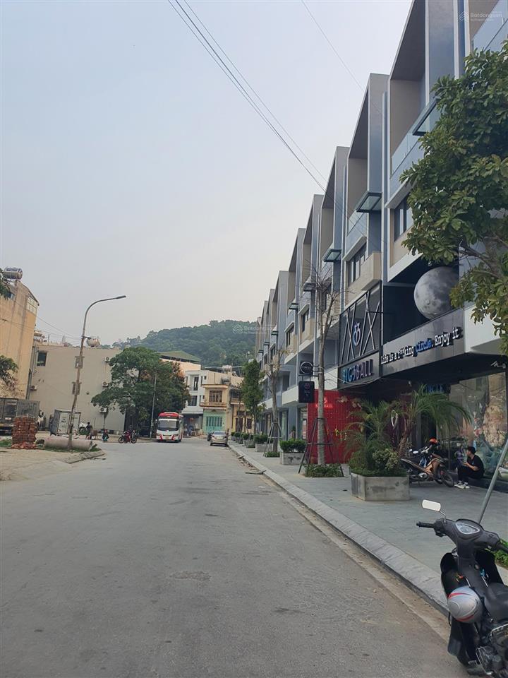 Chính chủ cần chuyển nhượng lại căn shophouse green diamond hạ long