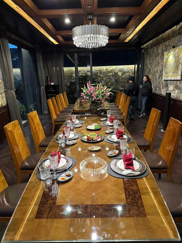 Chính chủ cần chuyển nhượng lại căn biệt thự flc hạ long view sân golf