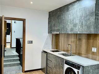 Bán gấp tòa căn hộ 5 tầng mặt tiền nguyễn bỉnh khiêm  sát cầu rồng, biển mỹ khê dt~50 triệu/tháng