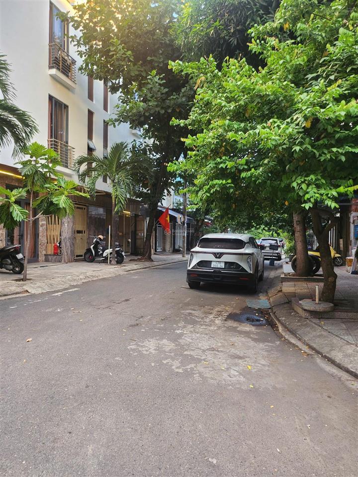 Bán nhanh tòa căn hộ 5 tầng  lô góc 2 mặt tiền đường 7m5  đỗ đăng tuyển  dòng tiền đều đặn