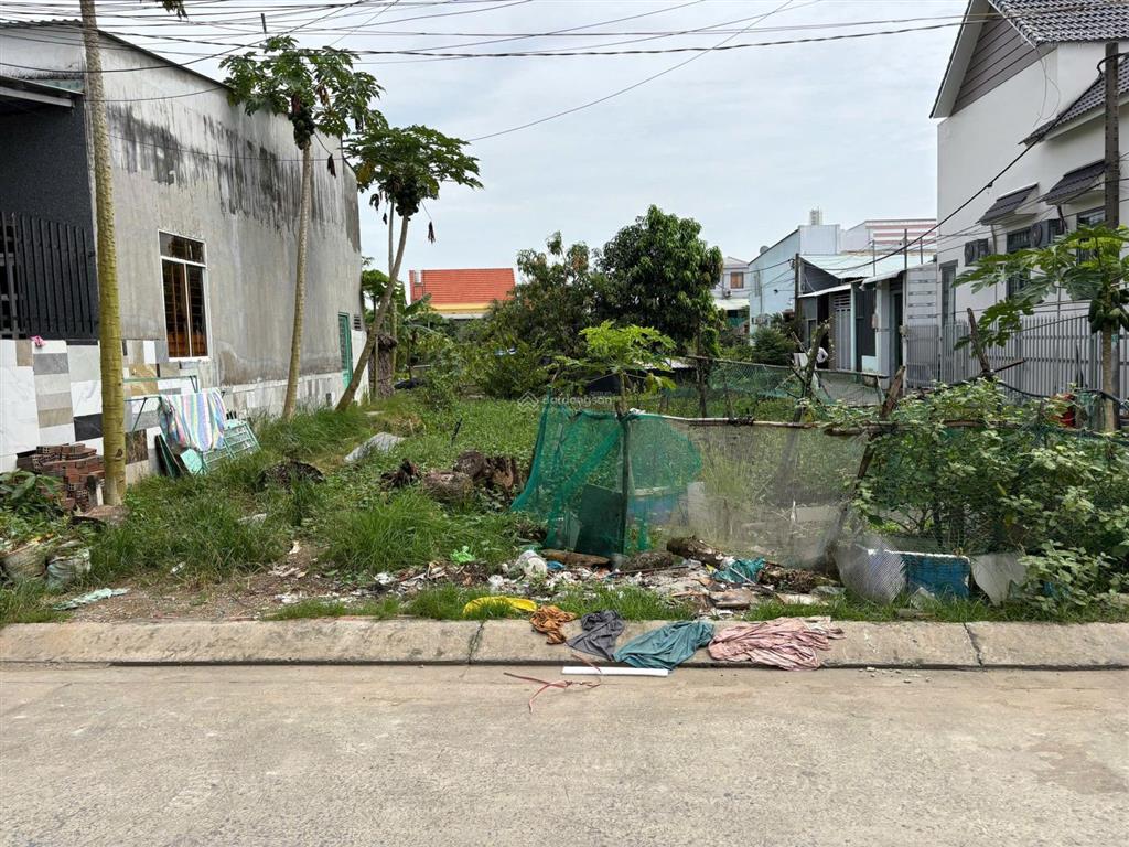 Bán đất thổ cư 9x23.5m, khu dân cư hiện hữu, ô tô vào tận nơi