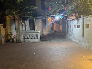 Bán đất ngõ 155 nguyễn khang, thông phố hạ yên quyết cách phố 20m ngõ thoáng sáng 80m giá 14 tỷ