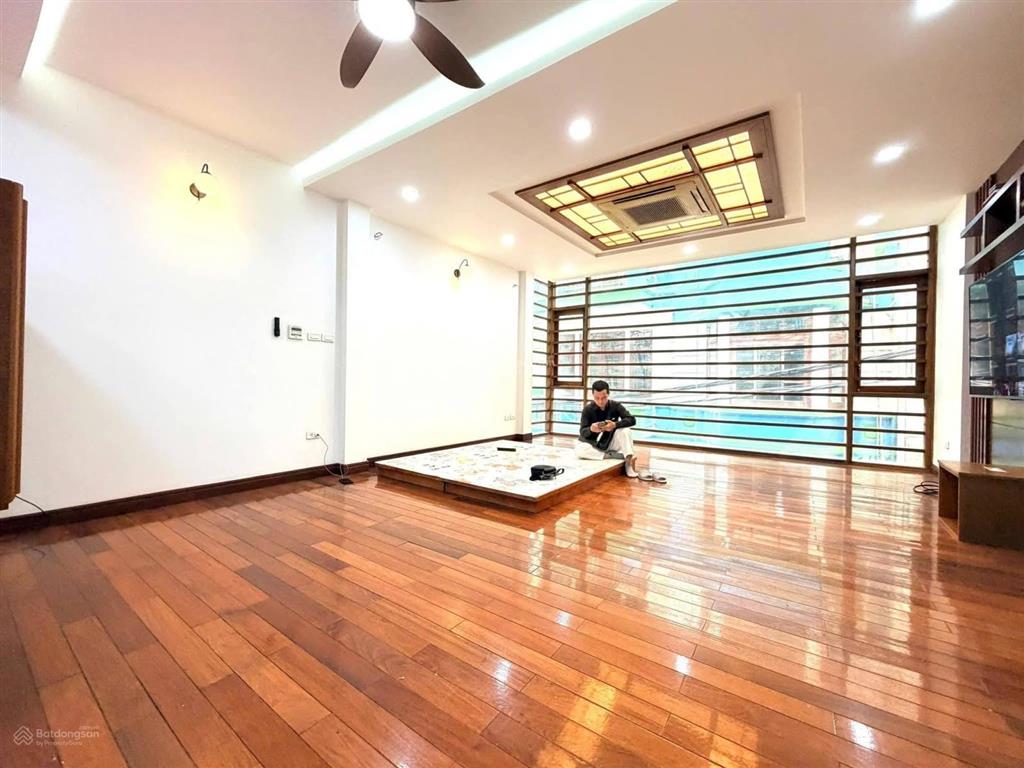 Bán nhà mặt ngõ 83 trần duy hưng, phân lô cán bộ quận đội, nội thất cực đỉnh 5 tầng 60m giá 37 tỷ