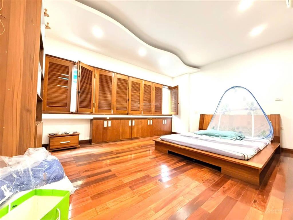 Bán nhà mặt ngõ 83 trần duy hưng, phân lô cán bộ quận đội, nội thất cực đỉnh 5 tầng 60m giá 37 tỷ