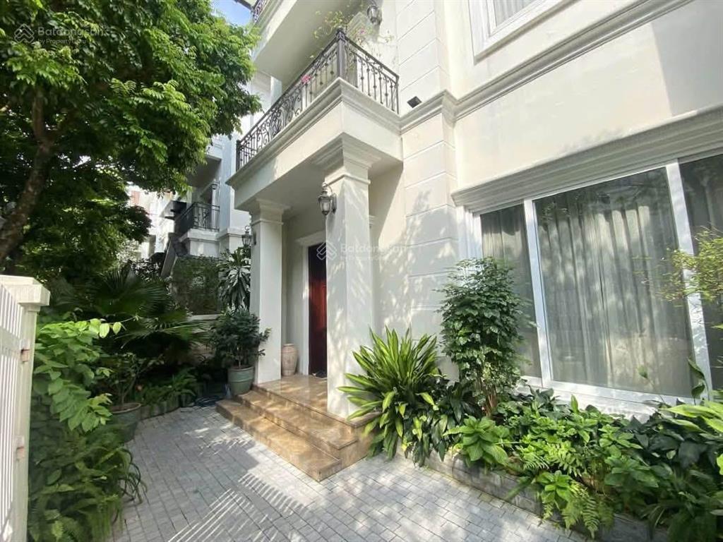 Bán biệt thự vinhomes riverside nằm khu anh đào 10 diện tích 133m xây dựng 4 tầng giá bán 61 tỷ