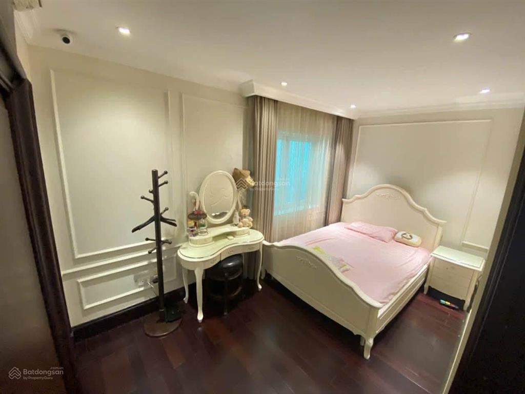 Bán biệt thự vinhomes riverside nằm khu anh đào 10 diện tích 133m xây dựng 4 tầng giá bán 61 tỷ