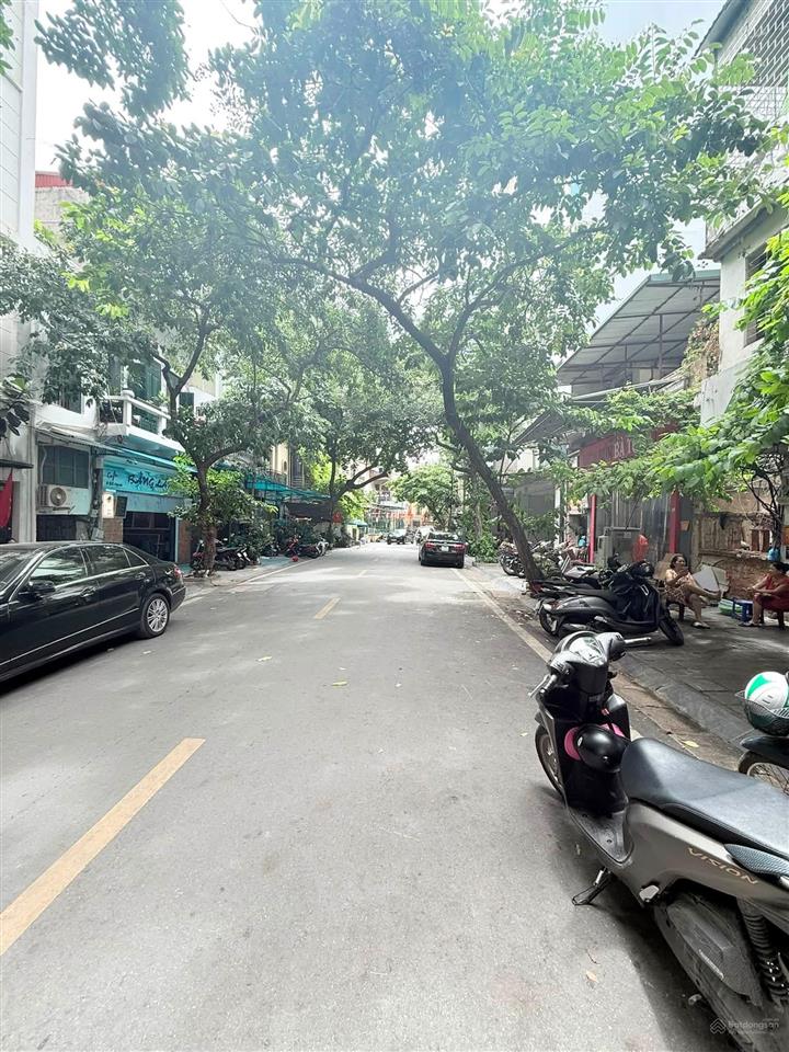 Bán đất tặng nhà 3 tầng mặt phố đỗ hành, phố 2 chiều vỉa hè đá bóng, kinh doanh 141m2 giá bán 100tỷ