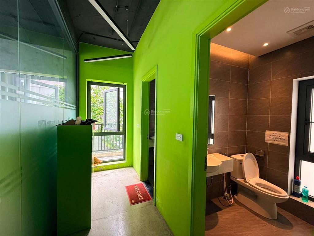 Bán biệt thư siêu vip thành phố giao lưu phạm văn đồng hồ điều hoà tiềm năng diện tích 213m giá 78