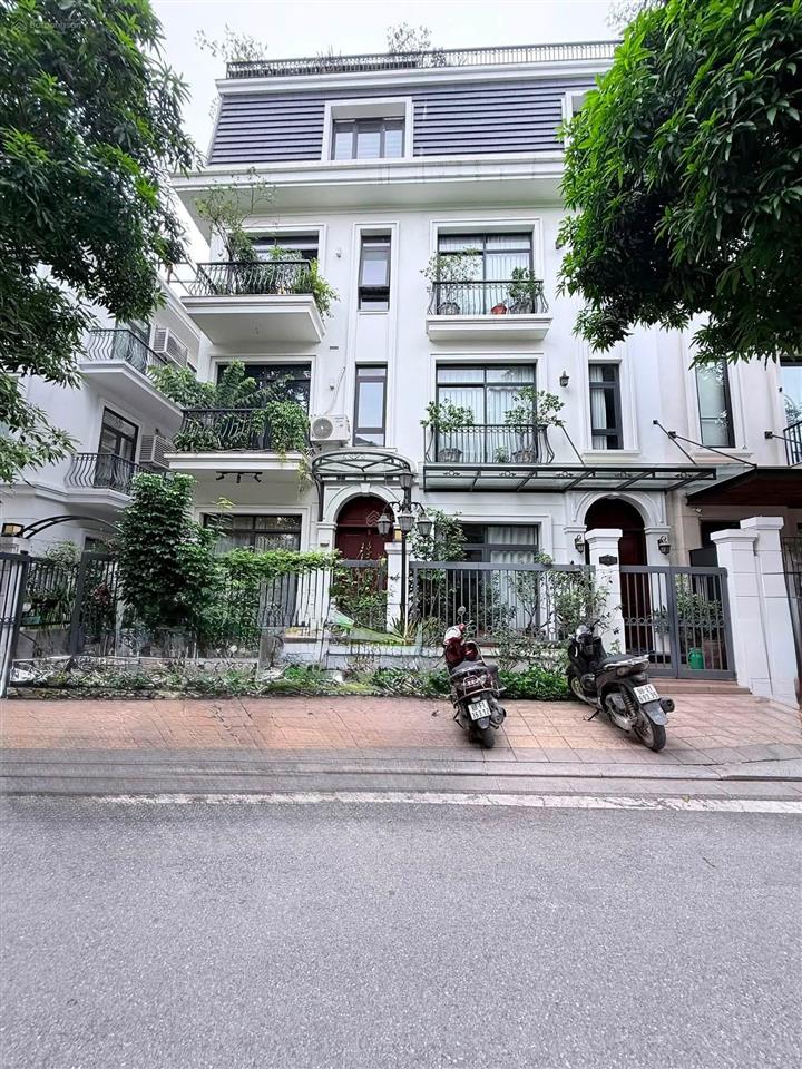 Bán biệt thư vinhome greenbay mễ trì  khu đô thị xa hoa nhất nhì hà nội diện tích 145m giá 96 tỷ