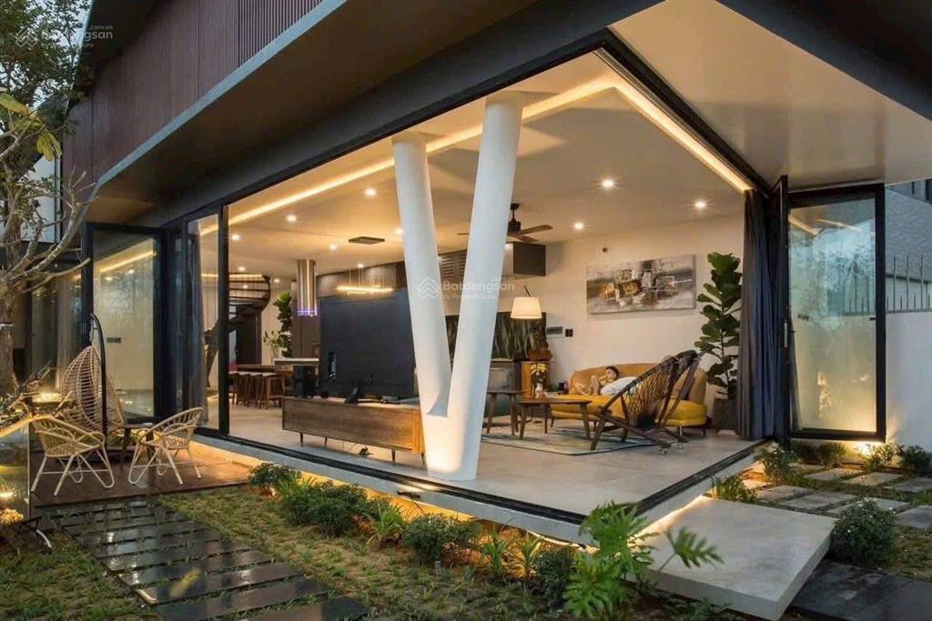 Cho thuê biệt thự khu đảo xanh . view sông . trung tâm hải châu . kinh doanh tất cả