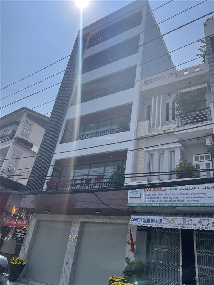 Cho thuê nhà mặt tiền nguyễn văn linh. ngang 9m. 4 tầng. trung tâm thành phố