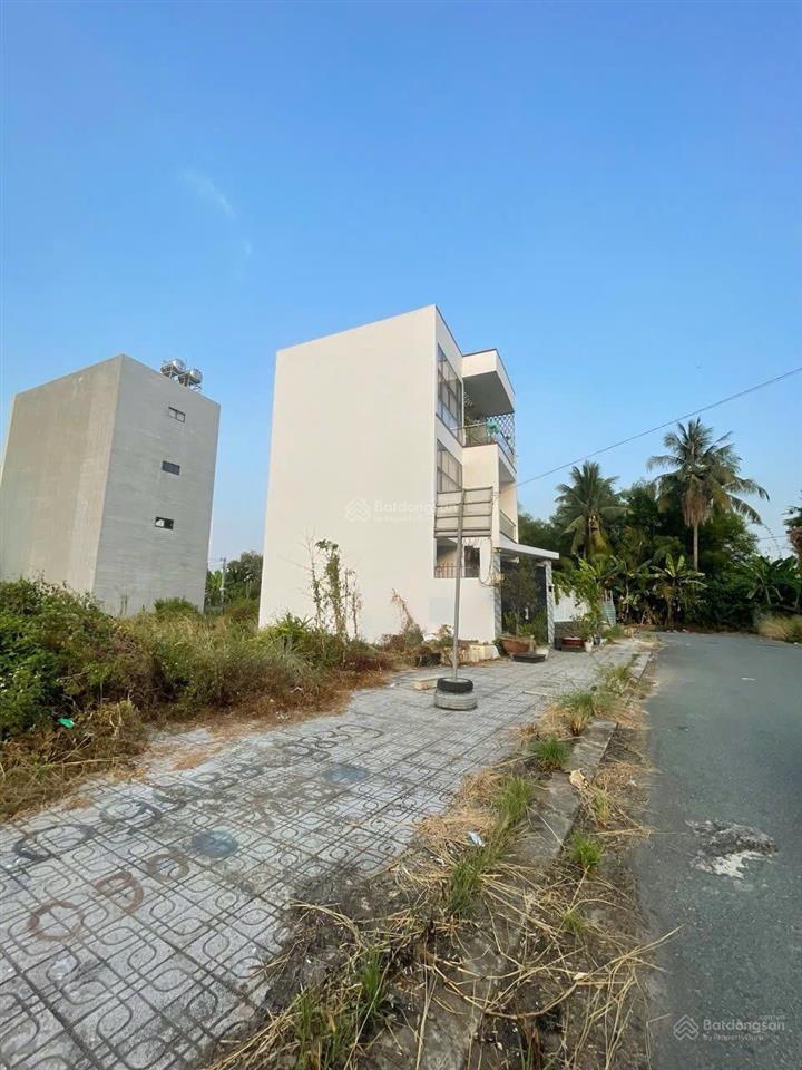 Bán đất đẹp vuông vức 80m2 hẻm 32 võ văn hát (5,37*15)