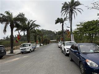 Bán đất 330m2 kđt anh dũng 3 giá 32tr/m2.  0975 015 ***