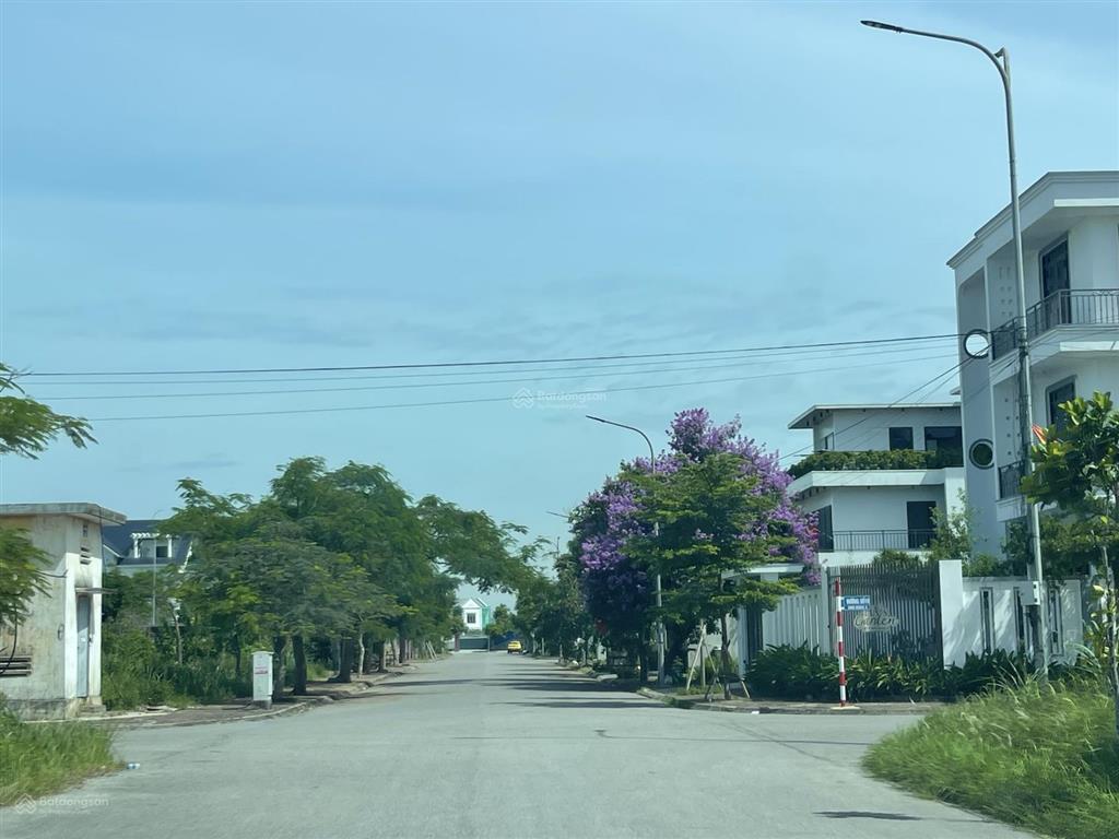 Bán nhanh lô đất dt 180m2 đường 12m kđt anh dũng 7 giá bao toàn dự án.  0975 015 ***