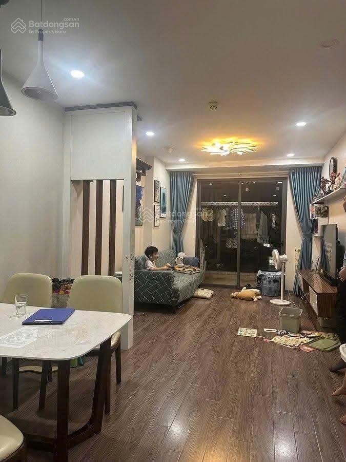 Bán căn hộ tầng đẹp helios 75 phố tam trinh