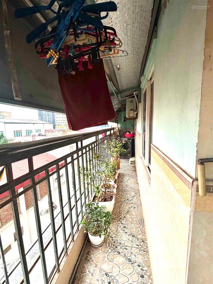 Chính chủ bán căn 2 ngủ 70m toà sdu 143 tràn phú, sẵn sổ bàn giao luôn.  0349 518 ***