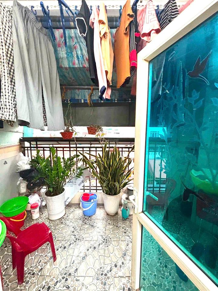Chính chủ bán căn 2 ngủ 70m toà sdu 143 tràn phú, sẵn sổ bàn giao luôn.  0349 518 ***