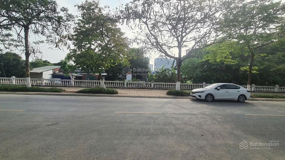 Đất phúc lợi ngõ ô tô thông 56,8m. gần công viên chợ, nhà văn hóa, trường mn cấp 1, 2,3. gía 8,x tỷ