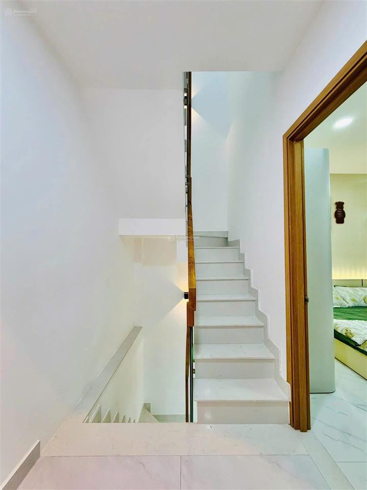 Bán nhà 5.8m x 6,6m, 1 trệt + 2 lầu, hẻm lê đức thọ. p17 gv.