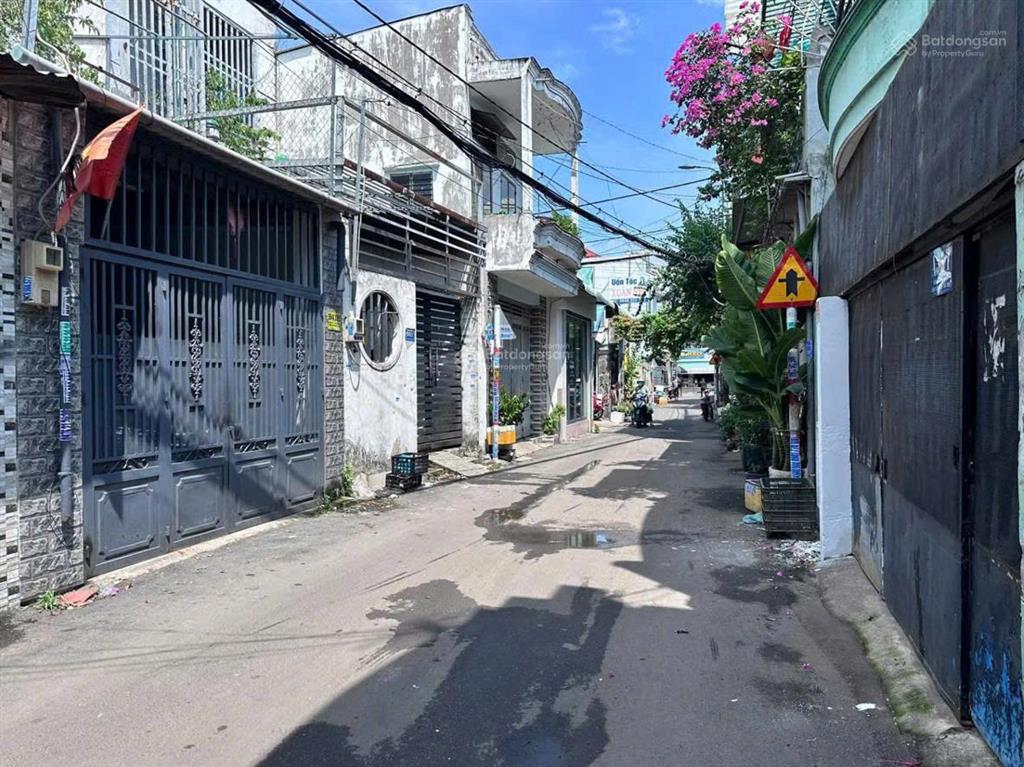 Cho thuê căn nhà cấp 4 vách riêng cùng 1 sân (2pn 2wc) ấp mỹ hòa 2
