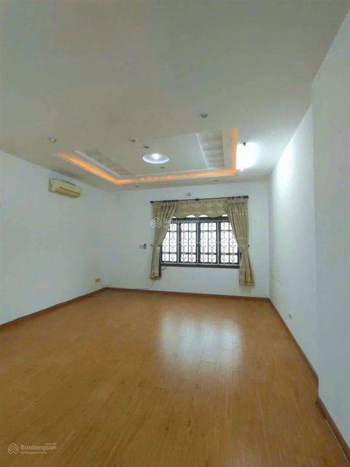 Cho thuê văn phòng hải châu đầy đủ dịch vụ, pccc, pháp lý rõ ràng. dt 35m2 giá 5tr