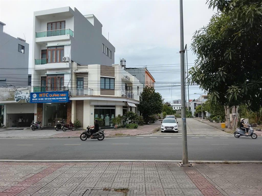 Bán nhà ô góc, mặt đường tân bình
