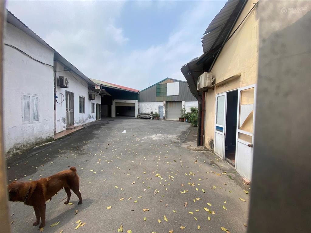 Cho thuê kho xưởng 1.000m liên mạc, bắc từ liêm, giá chỉ 38tr, xe container ra vào thoáng cao