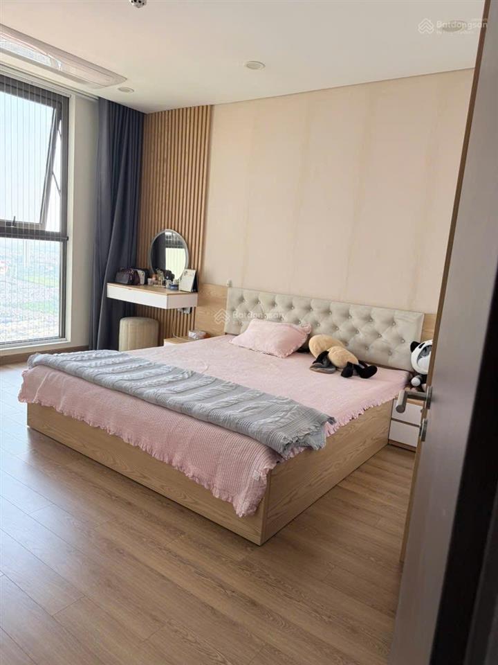 Bán căn góc 90m 3 ngủ chung cư tera an hưng. giá chạm sàn