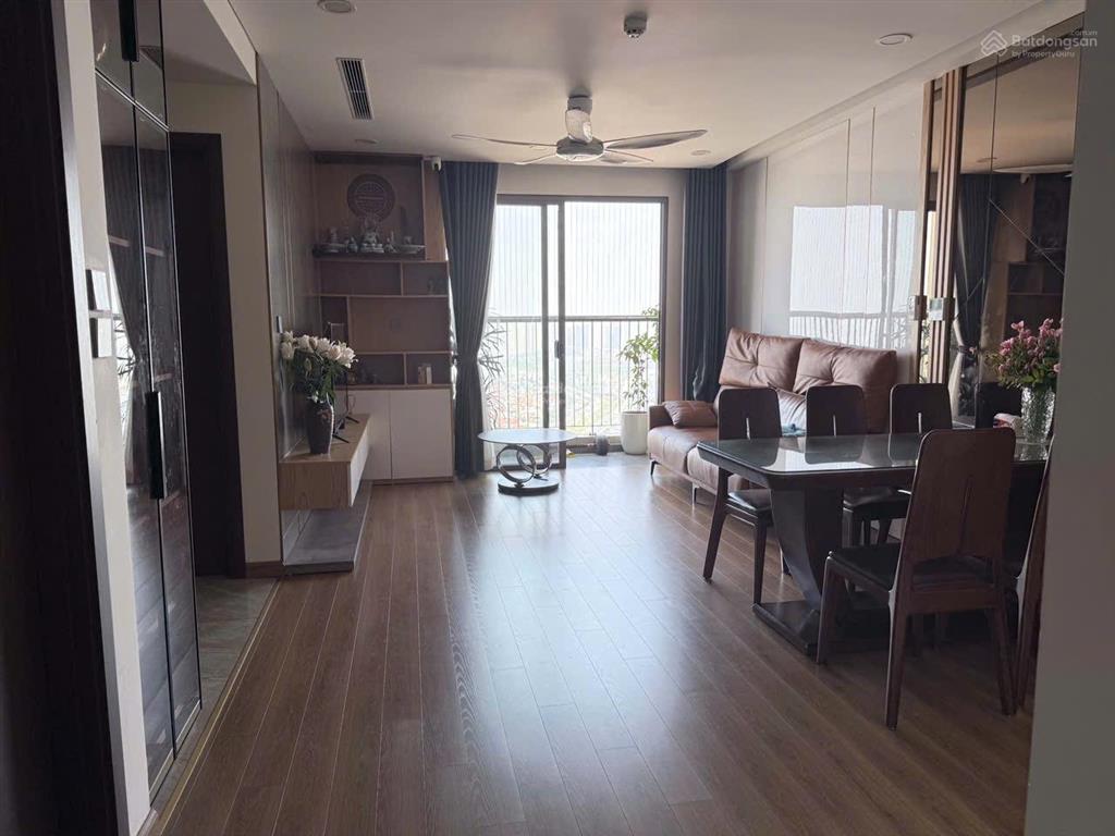 Bán căn góc 90m 3 ngủ chung cư tera an hưng. giá chạm sàn