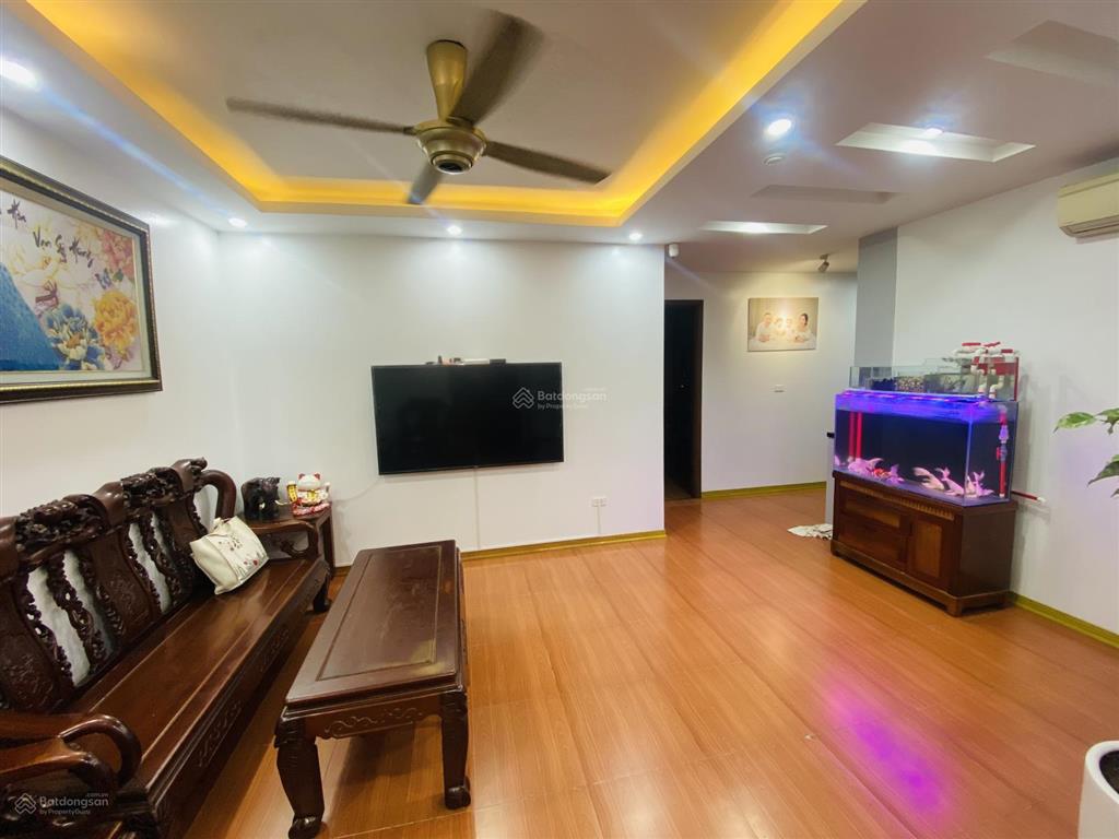 Chính chủ bán căn hộ 3pn 2 wc tại ruby city ct1