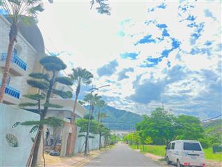 Chuyên (hàng hiếm )siêu phẩm biệt thự ven sông tắc view sông giá tốt nhất thị trường