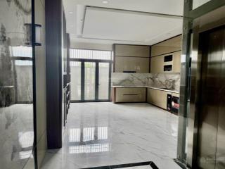 Nhà mới 100%có thang máythiết kế sang trọngan ninh đa lớpgiá thuê 30 triệu/tháng