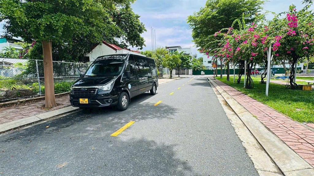 Lô vip  cần bán gấp  giá tốt tt không có lô thứ 2  tại vcn phước hải  330m  đối diện công viên