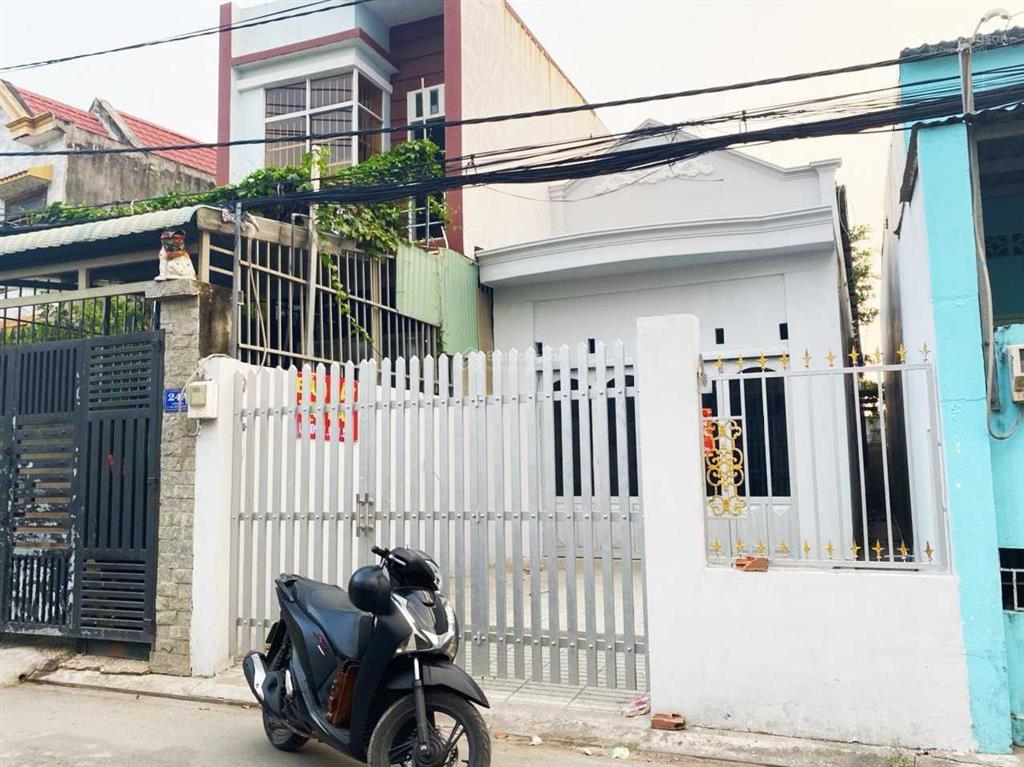 Bán nhà mặt tiền đường 836 ngang 5x21m giá 8tỷ có sân để xe oto