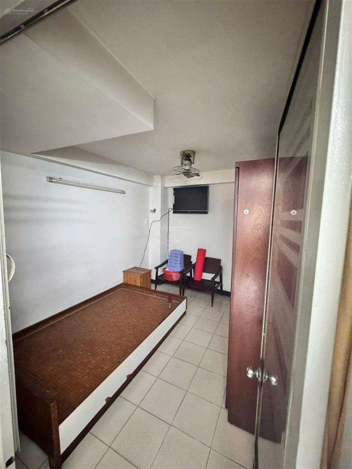 Bán nhà mặt tiền huỳnh văn bánh, giá 9,05 tỷ, đất 26.1m2, 1trệt 3lầu sàn 80m2